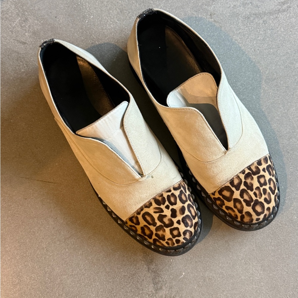 Leopard Accent Women's Loafers